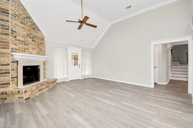 Building Photo - 14810 Cypress Ridge Dr