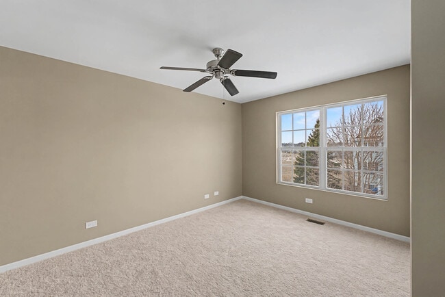 Building Photo - 1475 Sedgewood Ct