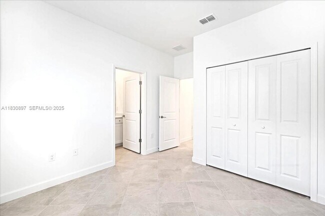 Building Photo - 20524 Copperhead Dr