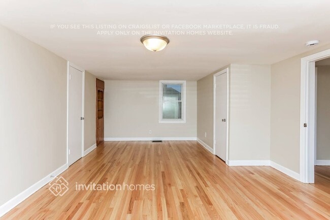 Building Photo - 9514 S Bell Ave