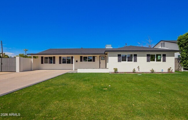 Building Photo - 4402 E Mitchell Dr