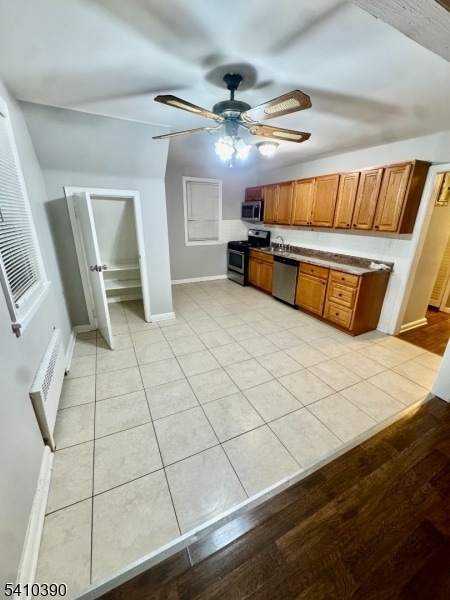 Building Photo - 373 Floral Ln