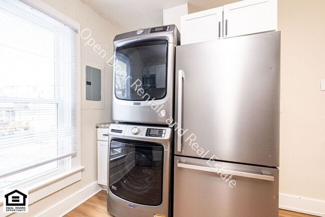 Building Photo - 2516 Lafayette St