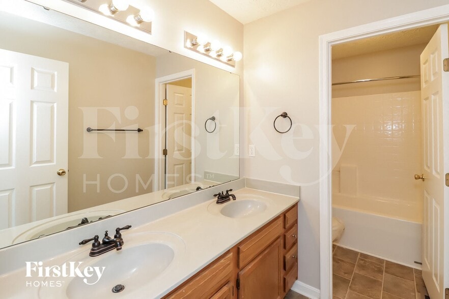 Building Photo - 330 Bridle Creek Dr