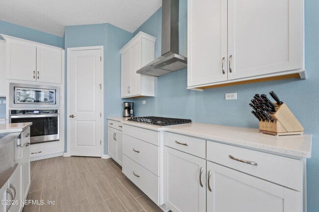 Building Photo - 405 Rum Runner Wy