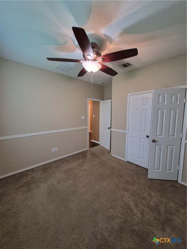 Building Photo - 1492 Jordan Crossing