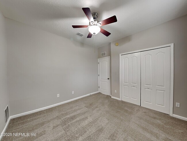 Building Photo - 10818 Birchard Ln