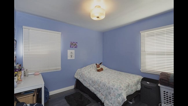 Building Photo - 7344 Topeka Dr