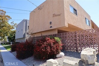 Building Photo - 21024 Reynolds Dr