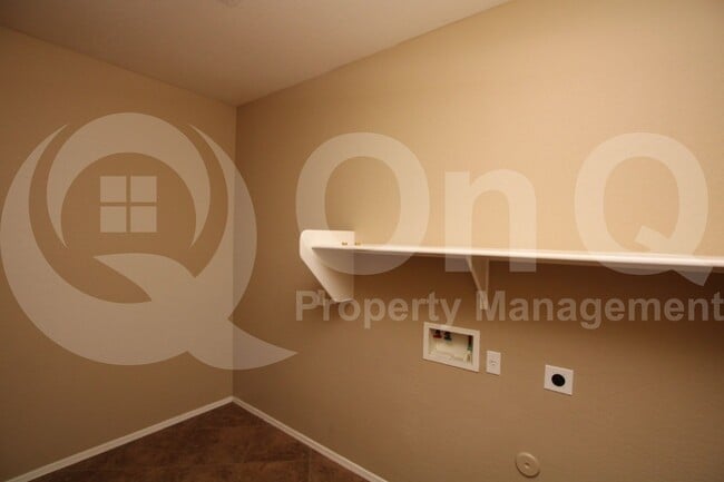 Building Photo - 4059 S Mingus Dr