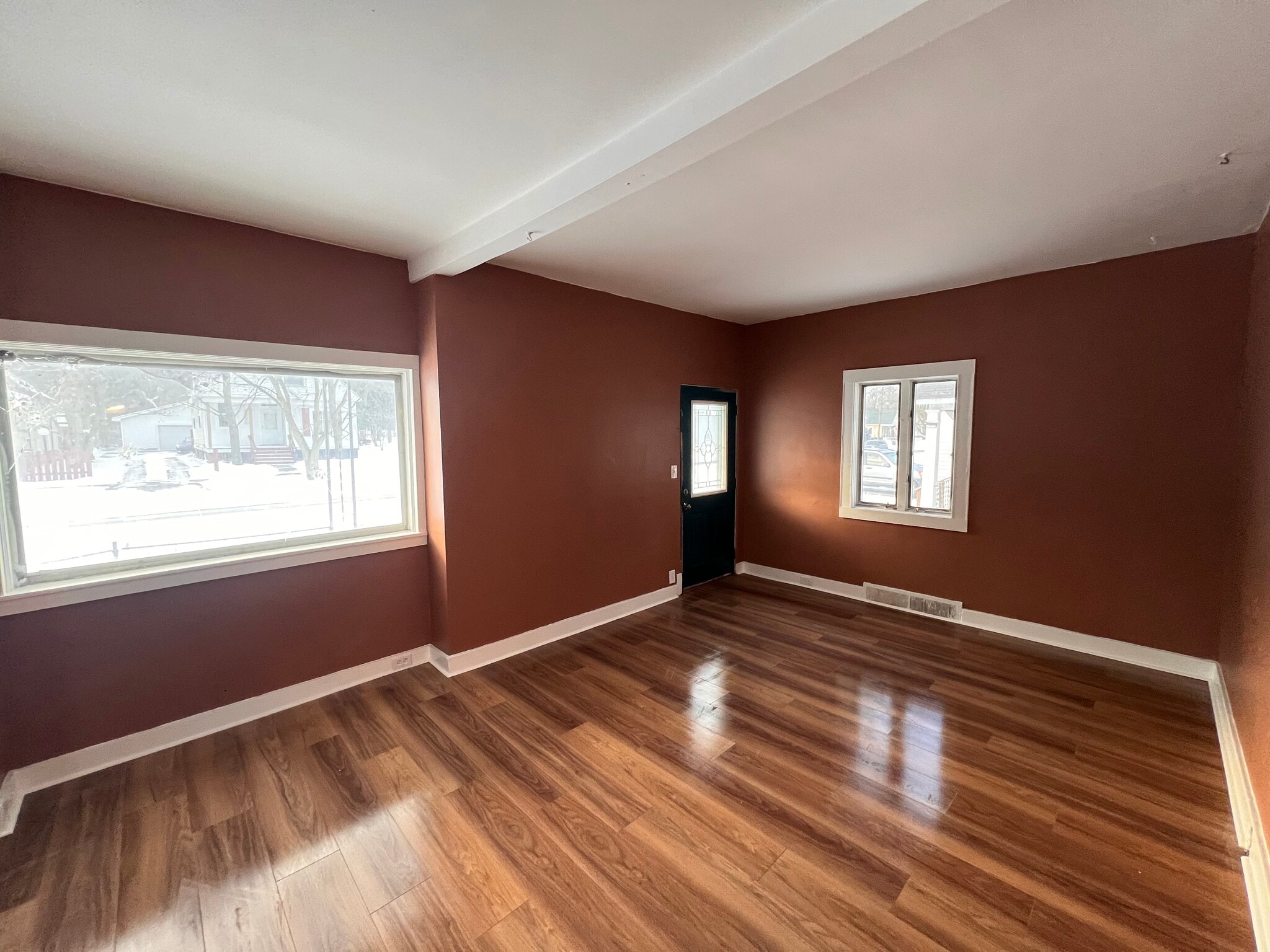 Building Photo - 2518 Hermansau St