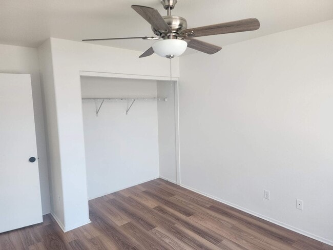 Building Photo - 1050 Harbor Heights Dr