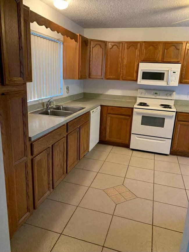 Building Photo - 12344 Coriander Dr