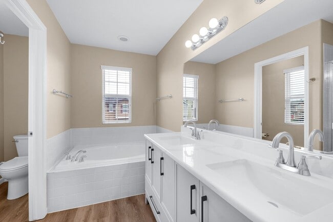 Building Photo - 17624 Quarry Way