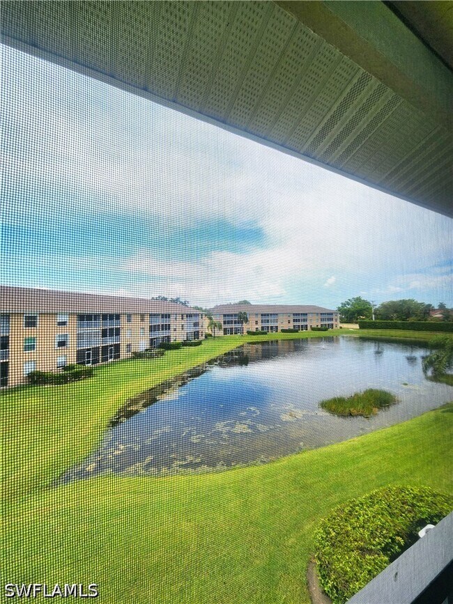 Building Photo - 9640 Victoria Ln