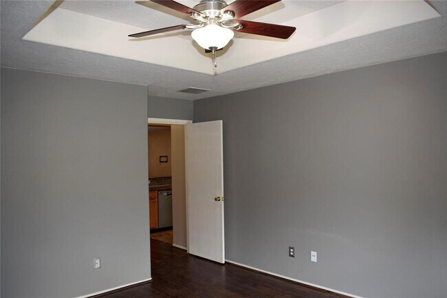 Building Photo - 19102 Prairie Bluff Dr