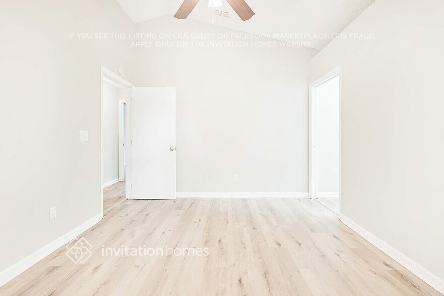 Building Photo - 5621 Piney Ridge Dr