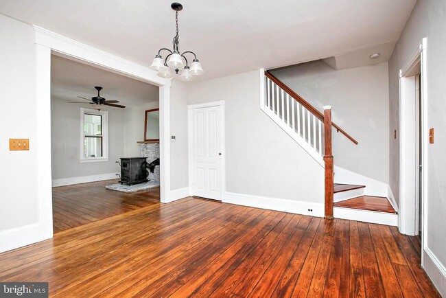 Building Photo - 208 S Atlantic Ave