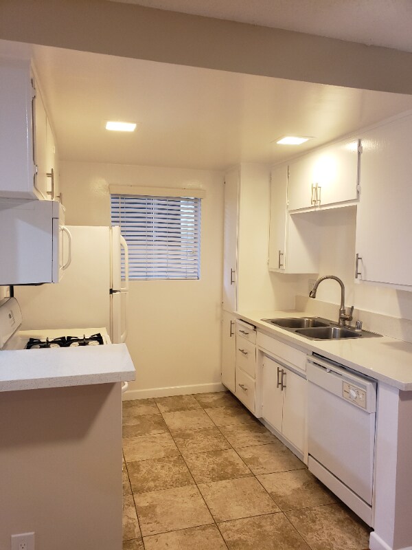 Building Photo - 20810 Amie Ave