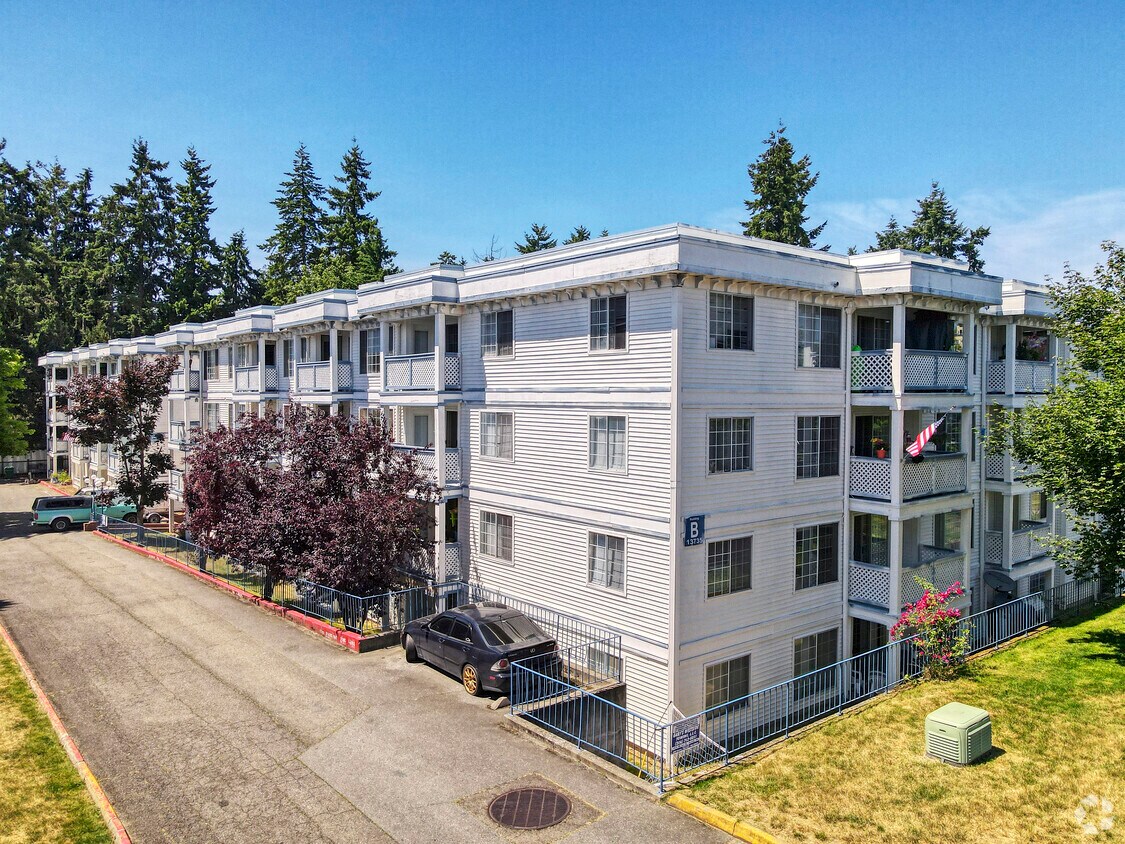 Amesbury Court Apartments Seattle Wa Apartment Finder