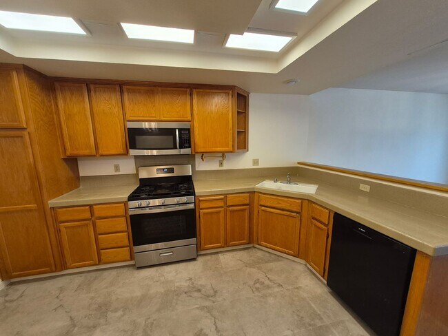 Building Photo - Charming Townhome in Prime San Ramon Location