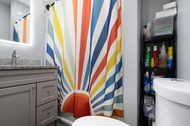 Building Photo - 18 Albion St