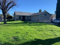 Building Photo - 700 Lacross Ct