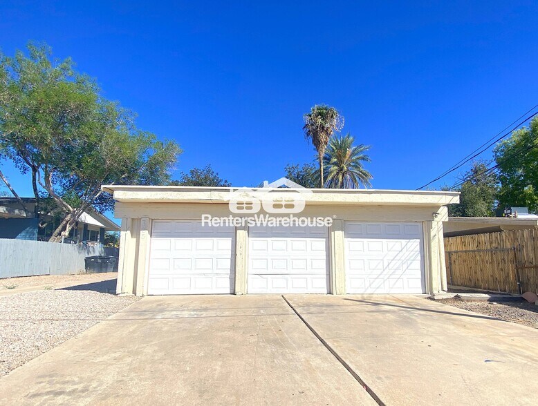 Building Photo - 325 S Pioneer