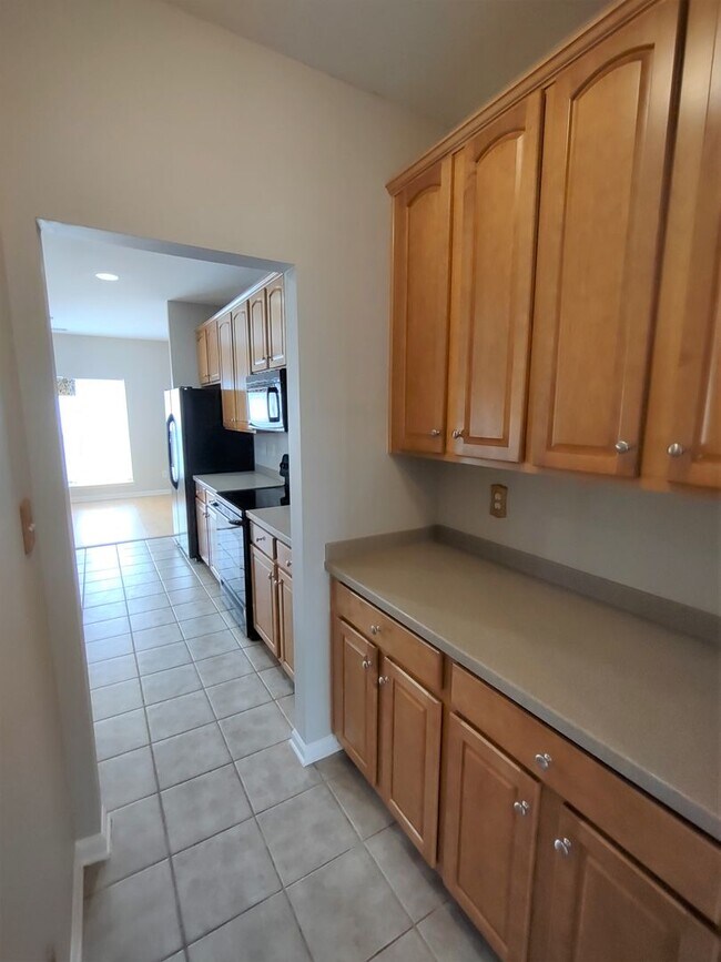 Building Photo - Beautiful Home located in the McCoy Crossing Community!