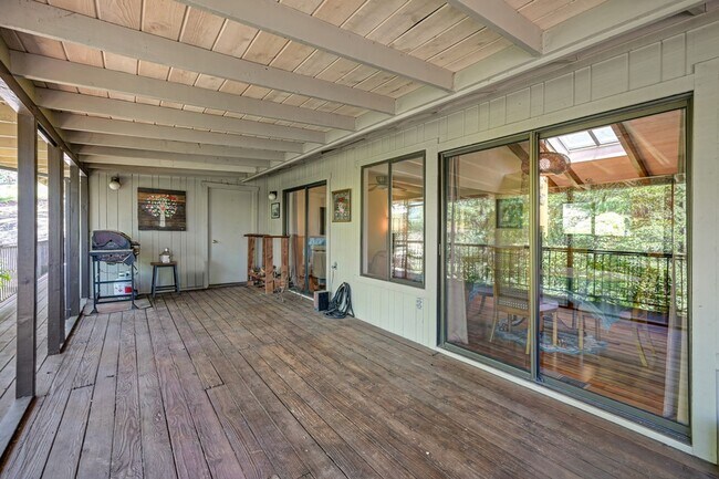 Building Photo - 16832 Alice Way