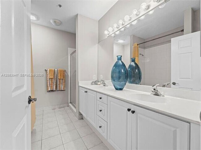 Building Photo - 4402 SW 160th Ave