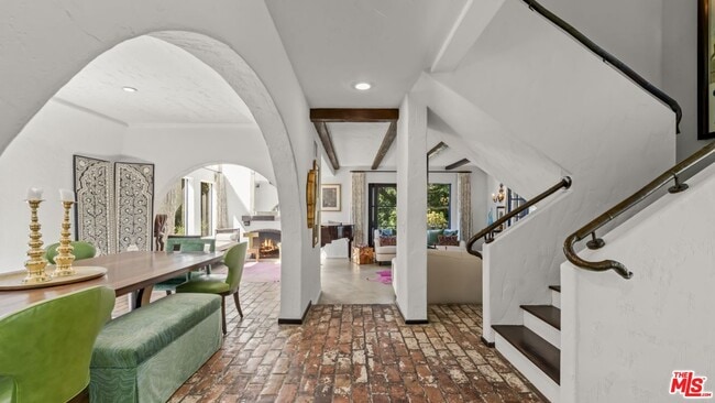 Building Photo - 11662 Duque Dr