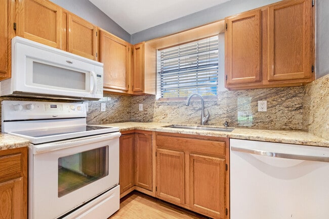 Building Photo - 3191 Leewood Terrace