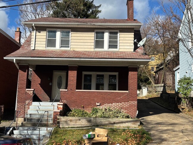 Primary Photo - 3 Bedroom Home in Pittsburgh!