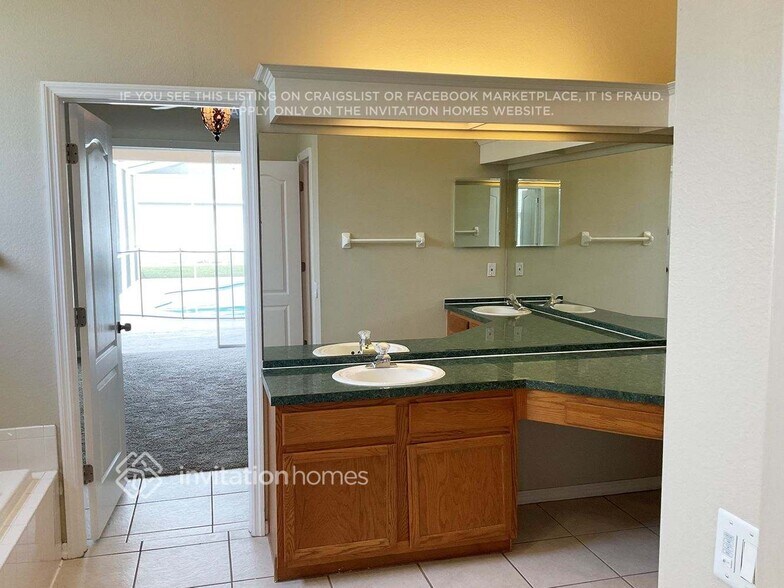 Building Photo - 808 Bryson Loop