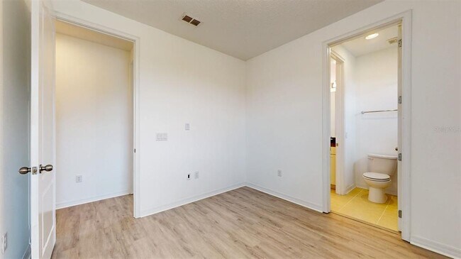 Building Photo - 14315 Swanley St