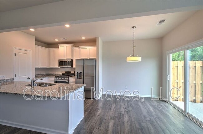 Building Photo - 34 Apricot Ln