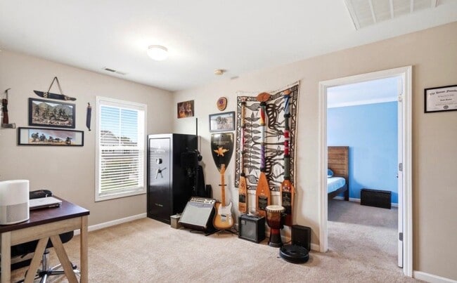 Building Photo - 553 Montego Ct