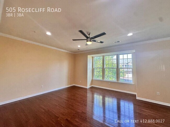 Building Photo - 505 Rosecliff Rd