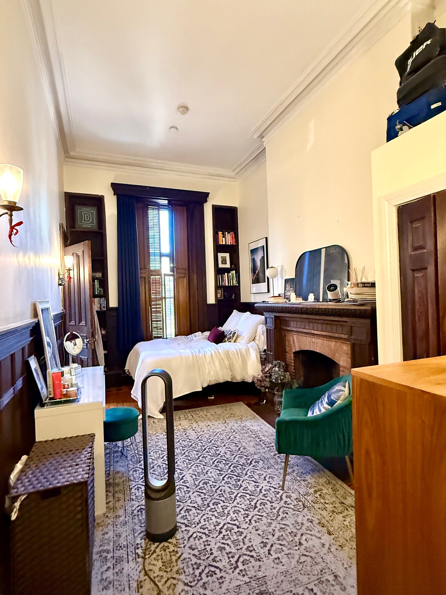 Building Photo - 317 Commonwealth Ave