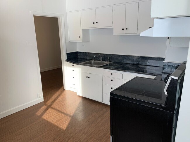 Building Photo - 4103 N Adams St