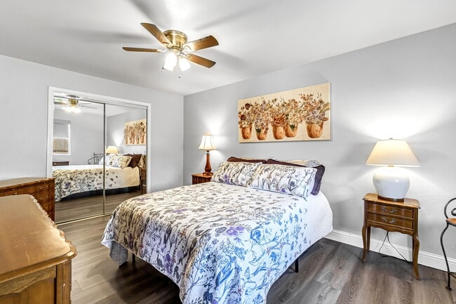 Building Photo - 4134 N Maroa Ave