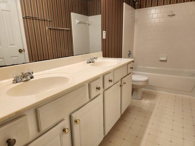 Building Photo - 3931 Tugaloo River Dr NW