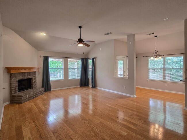 Building Photo - 15628 Fisher Island Dr