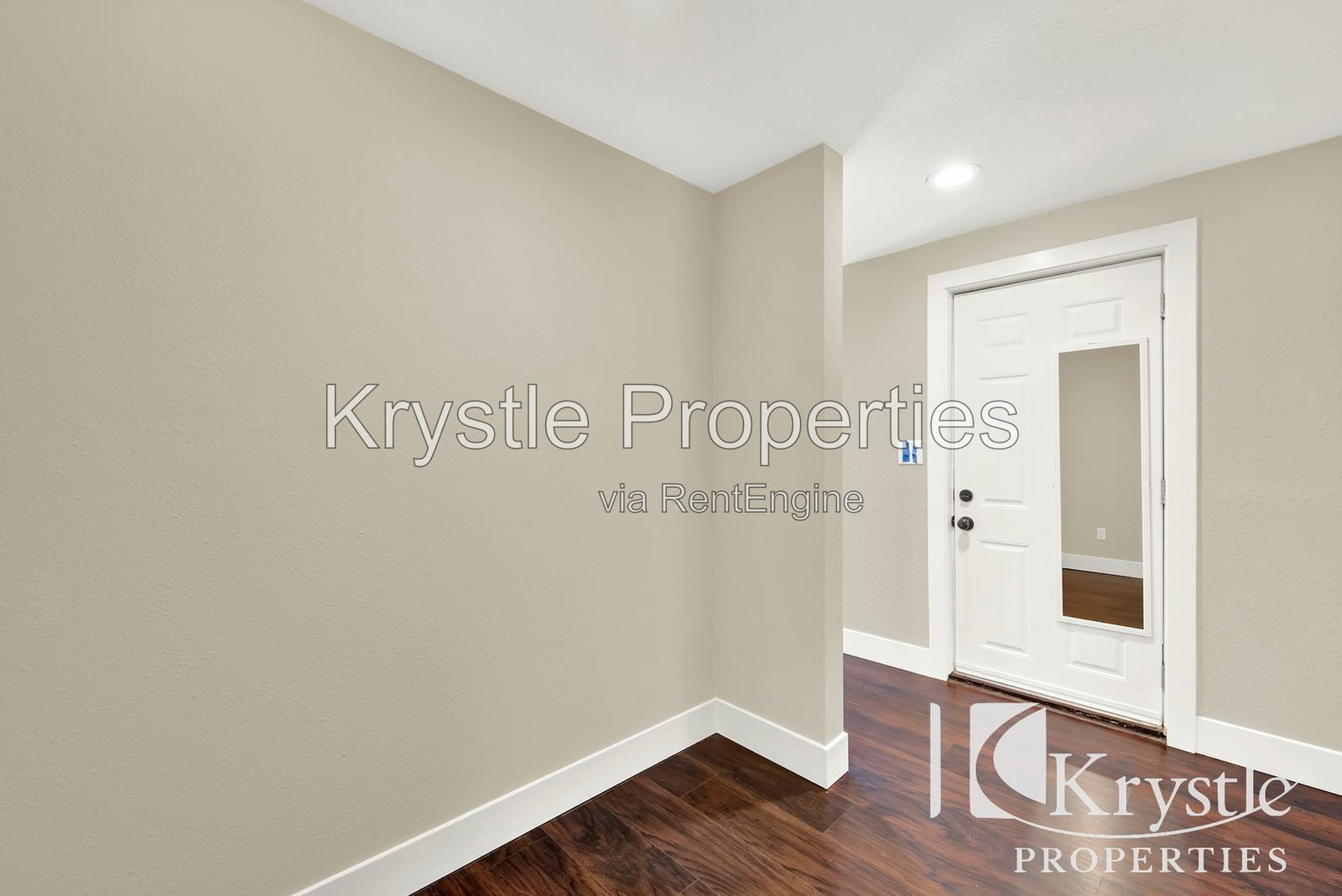 Building Photo - 105 Hill Dr