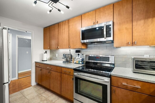 Building Photo - 121 Tremont St