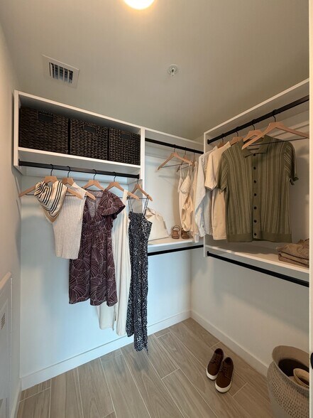 Building Photo - 3425 Garden Ave