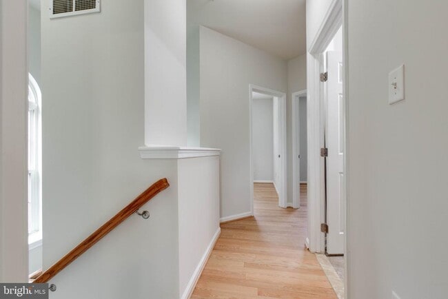 Building Photo - 7599 Taunton Ct