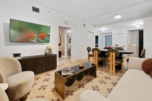 Building Photo - 40 NW 15th Ave