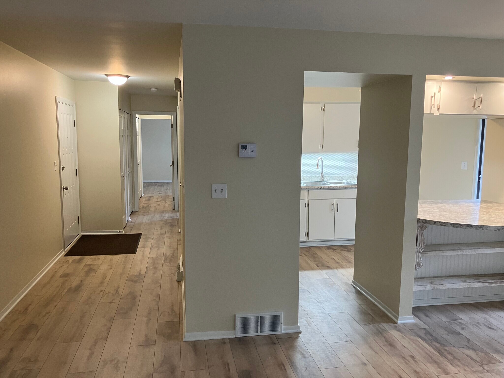 Building Photo - 1860 W Highland Ave